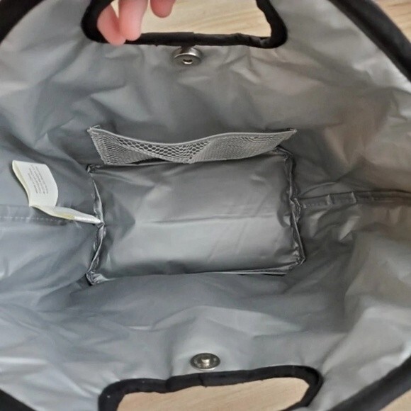 NEW Black & White Insulated Lunch Tote - Picture 7 of 9